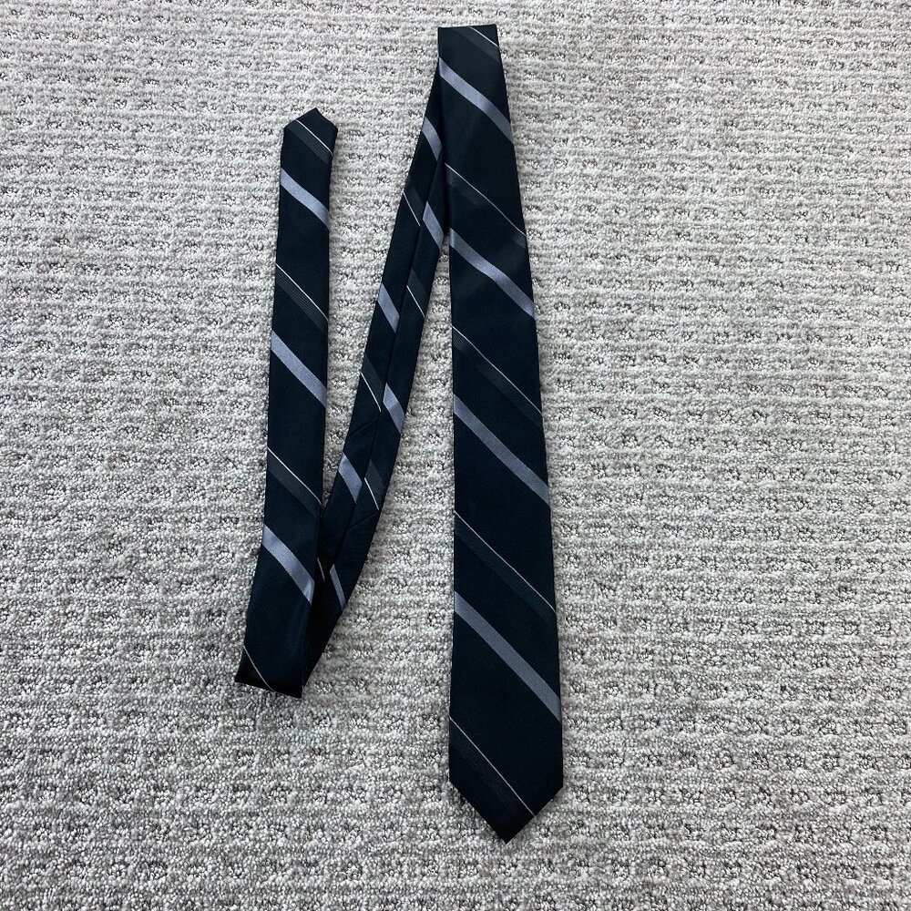 DKNY Men's Slim Neck Tie Black Gray Stripes Formal Classic Preppy Cocktail
